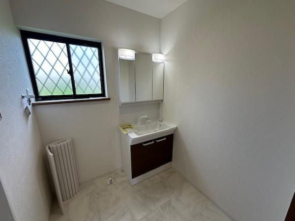 【独立洗面台】