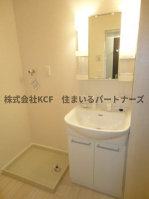 【洗面所】 | ライフエイト | スペースが確保できる洗面所です