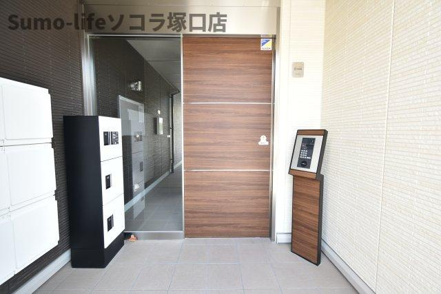 D-room南塚口のロビー
