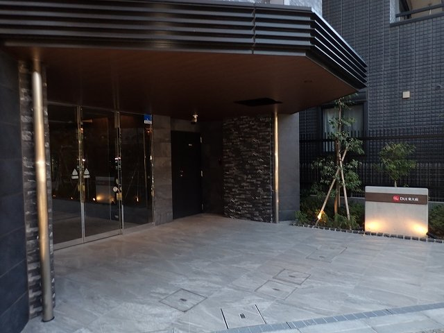 ドゥーエ東大前のエントランス