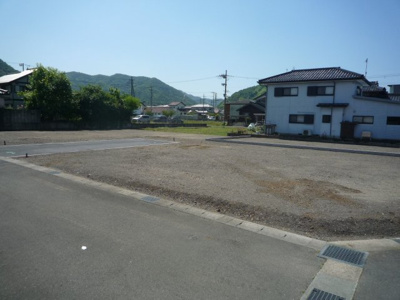 【前面道路含む現地写真】 | 七日市　全５区画