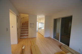 【ダイニング】 | 【仲介手数料無料！！】多摩市連光寺３丁目　新築戸建て（全1棟）1号棟　3340万円