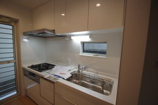 【キッチン】 | 【仲介手数料無料！！】多摩市連光寺３丁目　新築戸建て（全1棟）1号棟　3340万円