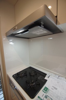 【キッチン】 | 【仲介手数料無料！！】多摩市連光寺３丁目　新築戸建て（全1棟）1号棟　3340万円