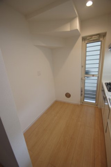 【キッチン】 | 【仲介手数料無料！！】多摩市連光寺３丁目　新築戸建て（全1棟）1号棟　3340万円