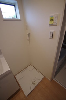 【ランドリースペース】 | 【仲介手数料無料！！】多摩市連光寺３丁目　新築戸建て（全1棟）1号棟　3340万円