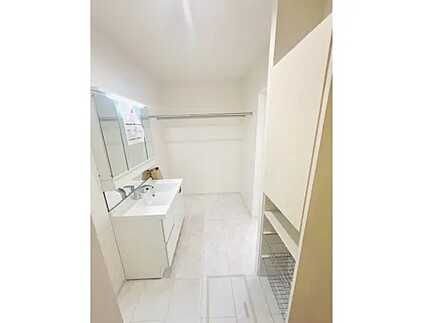 広島市安佐南区八木3丁目　新築一戸建て(全2棟）のランドリースペース