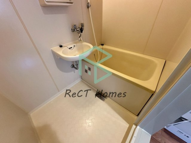 ファミリーハイツの浴室