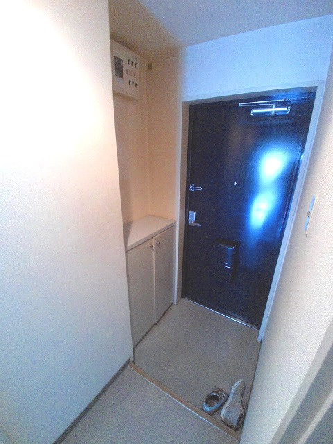 コスタデル明石の玄関