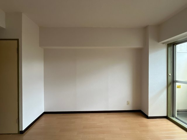 サニーパレス花北の洋室