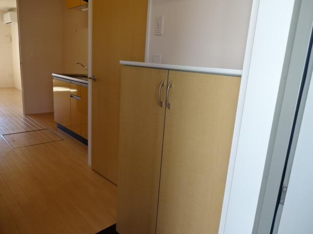 グラスルーチェの玄関|下駄箱