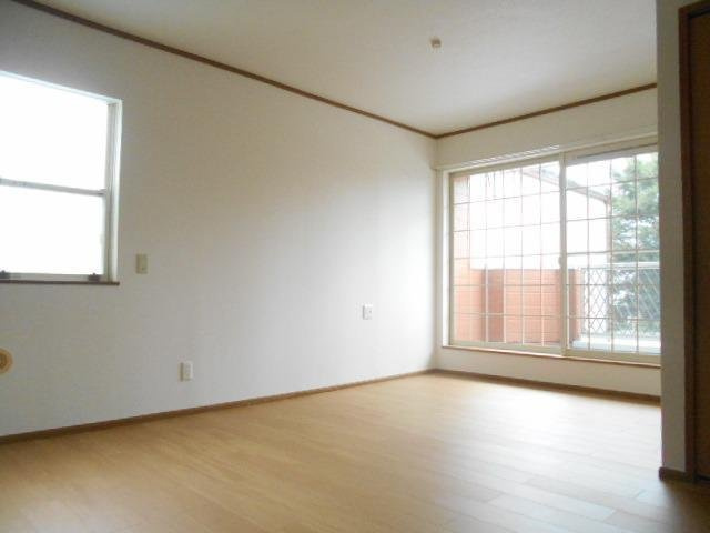 パークハイツいまいずみの居間・リビング