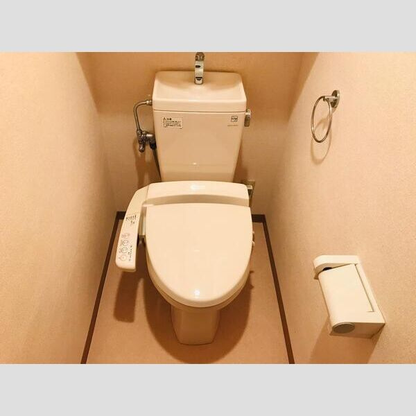 シャトー三和南車崎のトイレ