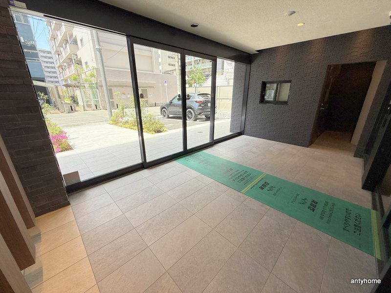 エスリード新大阪ザ・プレミアWEST　仲介手数料無料のロビー