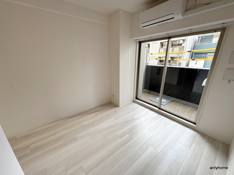 エスリード新大阪ザ・プレミアWEST　仲介手数料無料の寝室