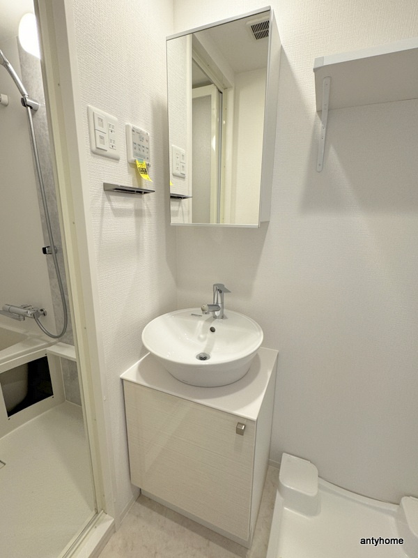 エスリード新大阪ザ・プレミアWEST　仲介手数料無料の洗面所