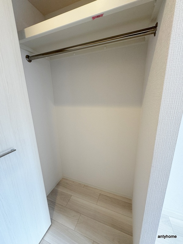 エスリード新大阪ザ・プレミアWEST　仲介手数料無料の収納