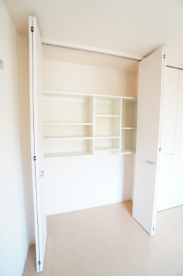 【収納】 | ラプリマさくら坂 | ※同物件・反転タイプの写真です。