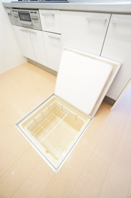 【収納】 | ラプリマさくら坂 | ※同物件・反転タイプの写真です。