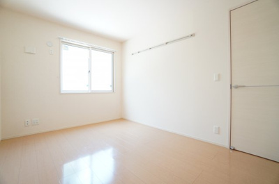 【寝室】 | ラプリマさくら坂 | ※同物件・反転タイプの写真です。