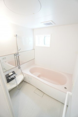 【浴室】 | ラプリマさくら坂 | ※同物件・反転タイプの写真です。