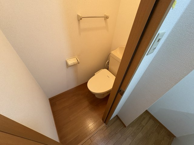 三田市上井沢のアパートのトイレ