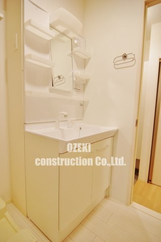 Geminiの独立洗面台