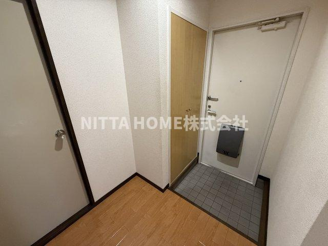 フレグランスタウン大槻Ｄの玄関|玄関にはシューズボックスを完備(*^^)v