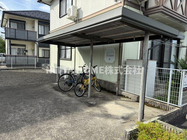 フレグランスタウン大槻Ｄのその他共用部分|屋根付きの駐輪場もご使用になれます◇