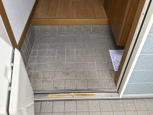 メゾン余部の玄関
