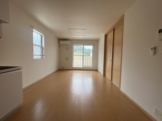 シン．シン．ハウスＡの居間・リビング