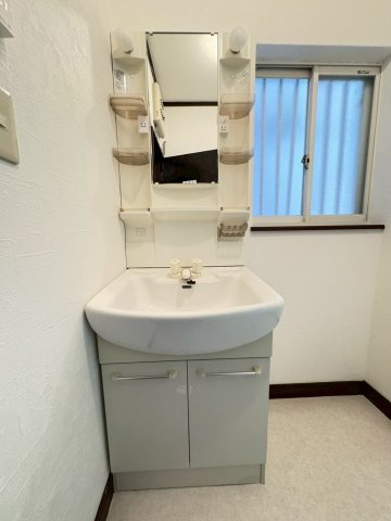 小林貸家の洗面所