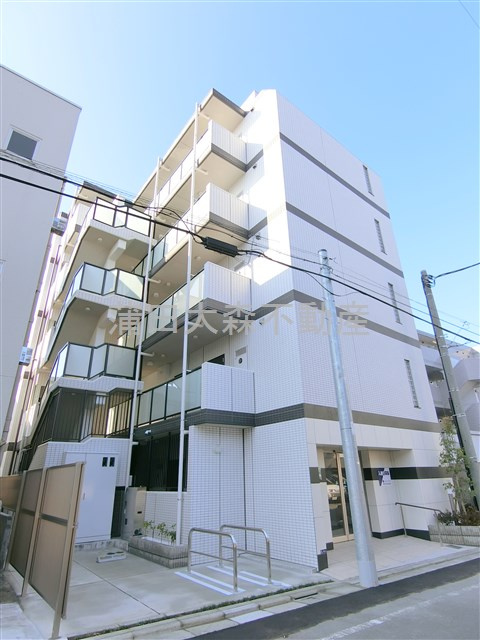 アイルルシェール羽田の外観