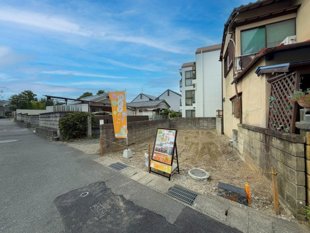 長岡京市調子１丁目の売地の前面道路含む現地写真|【前道】