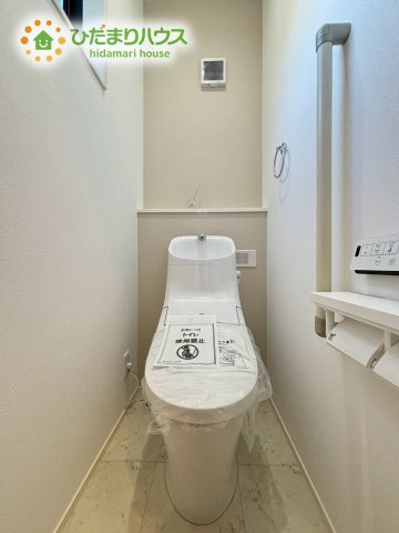 東松山市小松原町　未入 居住宅　タマタウン　02のトイレ|白を基調としたトイレは、インテリア次第でどんな空間になるかワクワクしますね♪								
