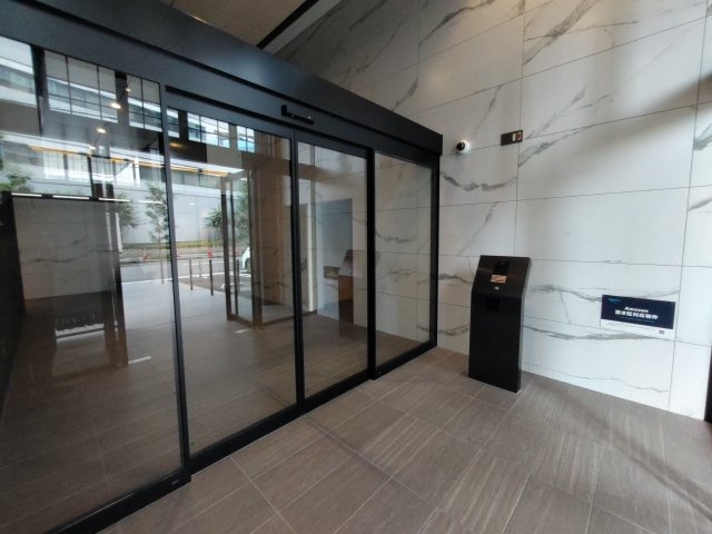 アーバネックス西本町のロビー