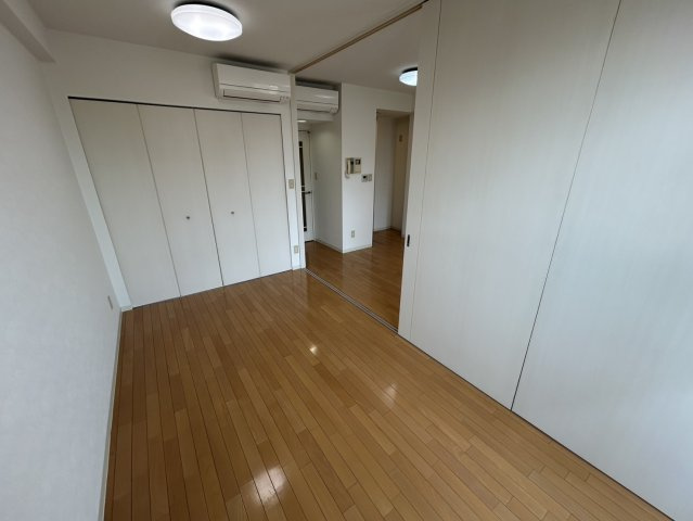 アーデンタワー立売堀の居間・リビング