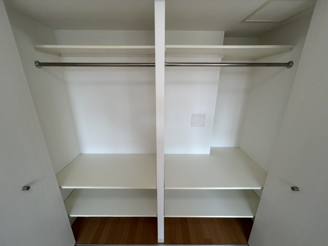 アーデンタワー立売堀の収納