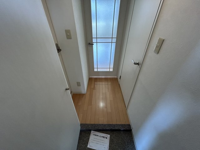 アーデンタワー立売堀の玄関