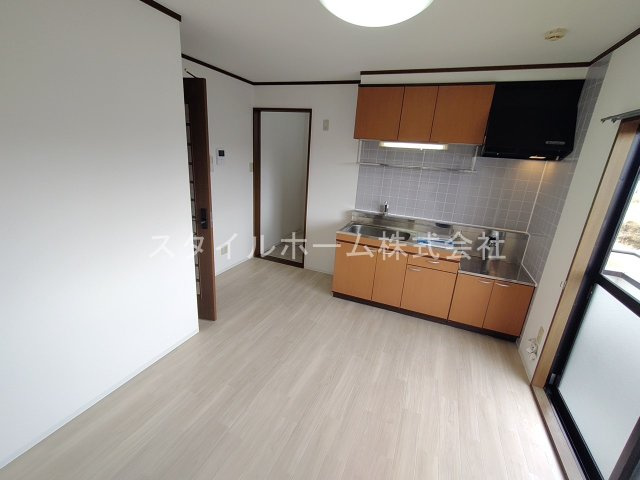 【居間・リビング】 | グランデージ薬師　A