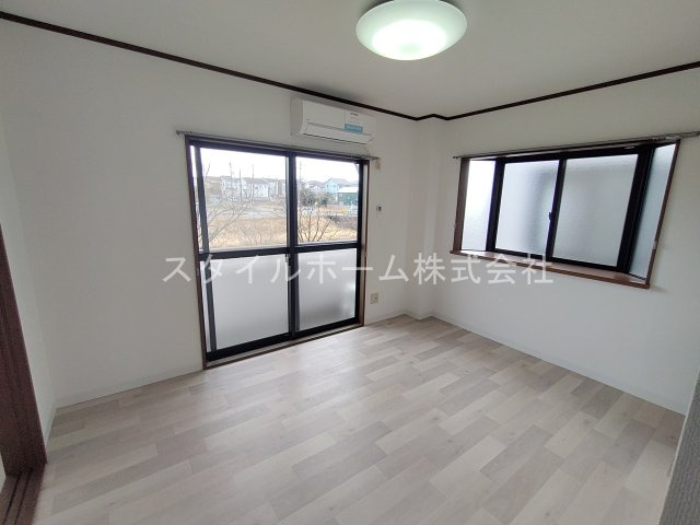 【居間・リビング】 | グランデージ薬師　A