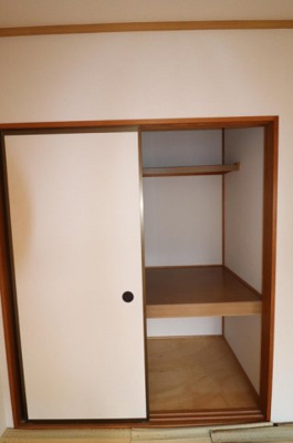 【和室】 | メゾンドルチェ Ｂ | 南西側和室収納