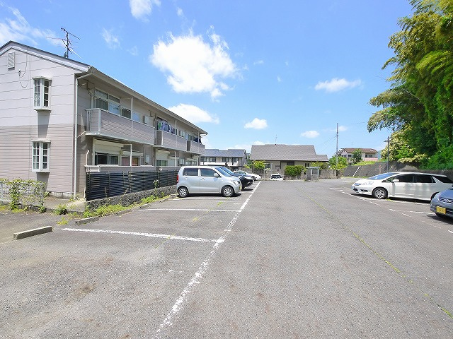 FUJIYAMAハイツ駐車場