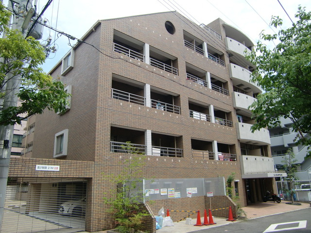 パレス東洋神戸５号館の外観