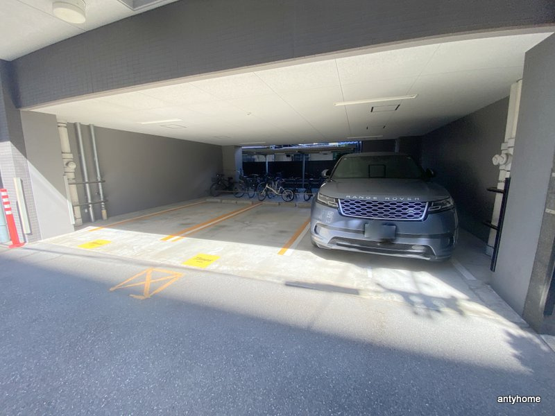 LANTANA GARDEN　仲介手数料無料の駐車場