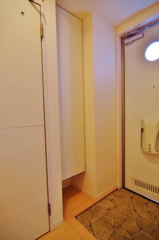 ラエティティアの玄関