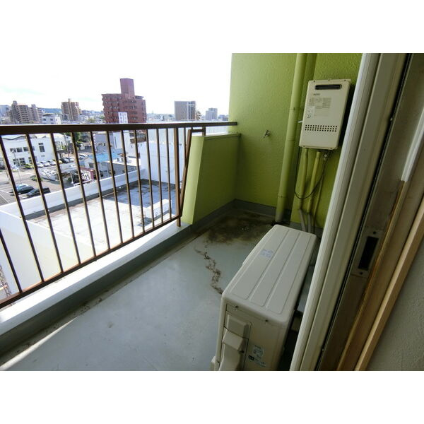 春日井中央マンションのバルコニー