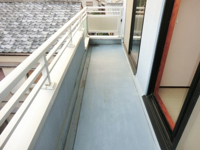 さいたま市南区根岸３丁目の賃貸マンションのバルコニー