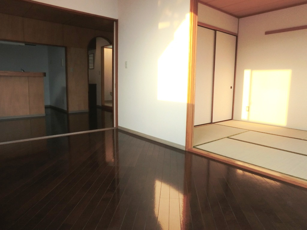 さいたま市南区根岸３丁目の賃貸マンションの洋室|※別号室の参考写真です。