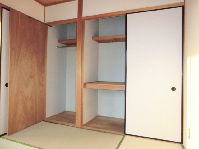 さいたま市南区根岸３丁目の賃貸マンションの収納|※別号室の参考写真です。